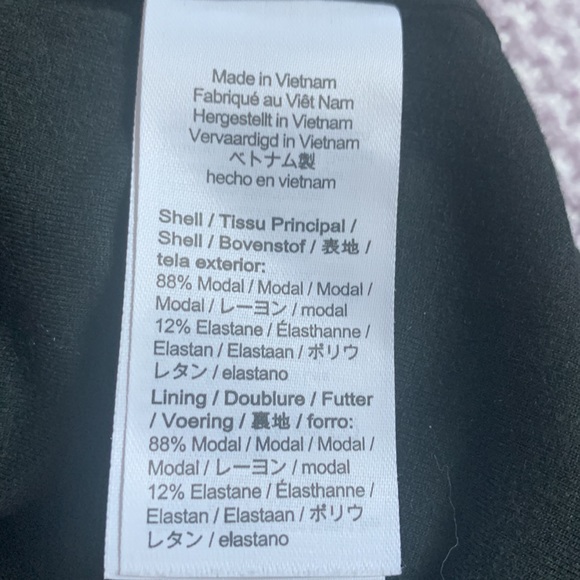 Formknit J Crew black puff sleeve turtleneck - Picture 4 of 4